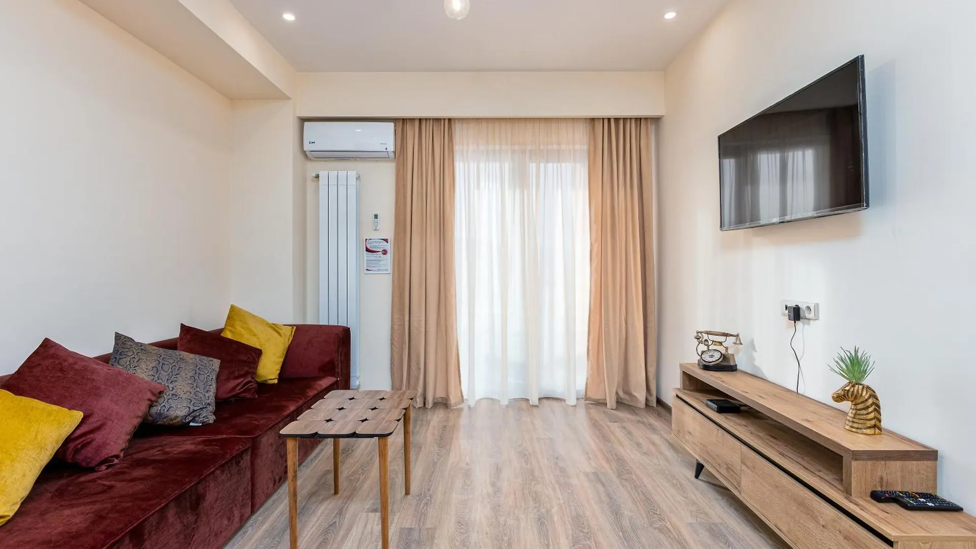טביליסי Hilton And Blox Apartment